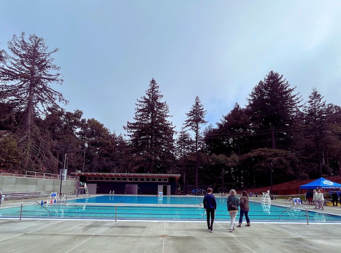 Oakland Public Pool in Roberts Regional Park